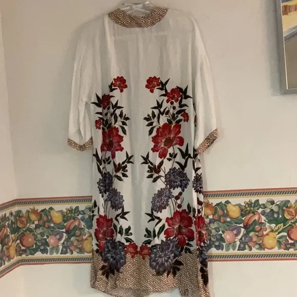 DR2 Floral Kimono/Duster/Cover-Up, Size S/M, White/Red - Picture 3 of 9